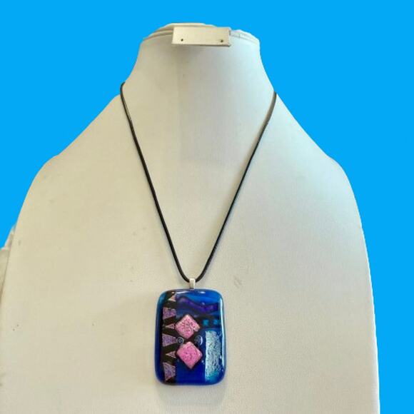 Gorgeous Handcrafted Dichroic Fused Artisan Glass Pendant - Picture 8 of 9
